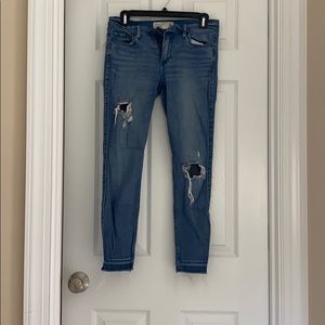 A&F Ripped Ankle Jean